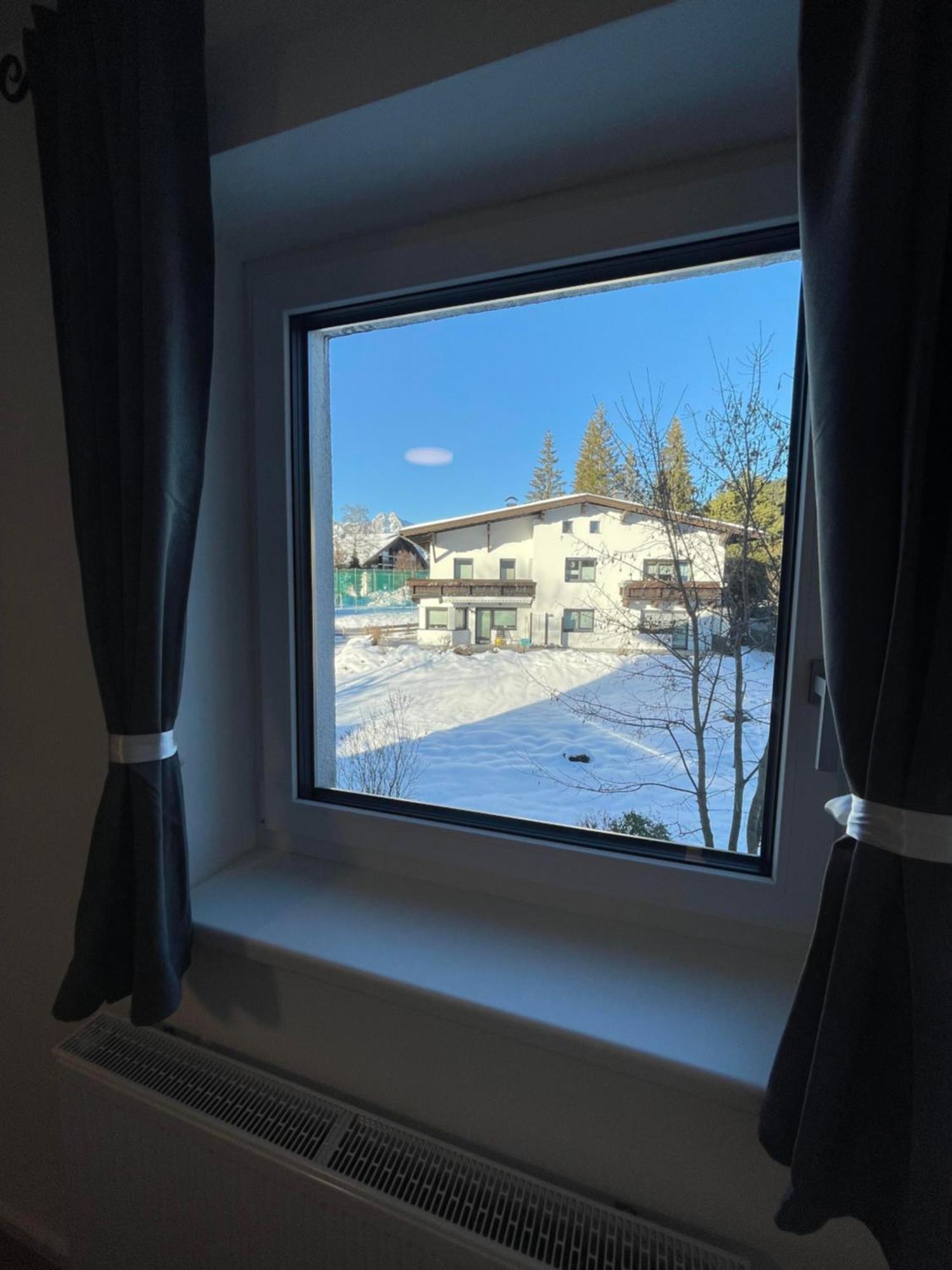Appartement Leo ゼーフェルト・イン・チロル エクステリア 写真