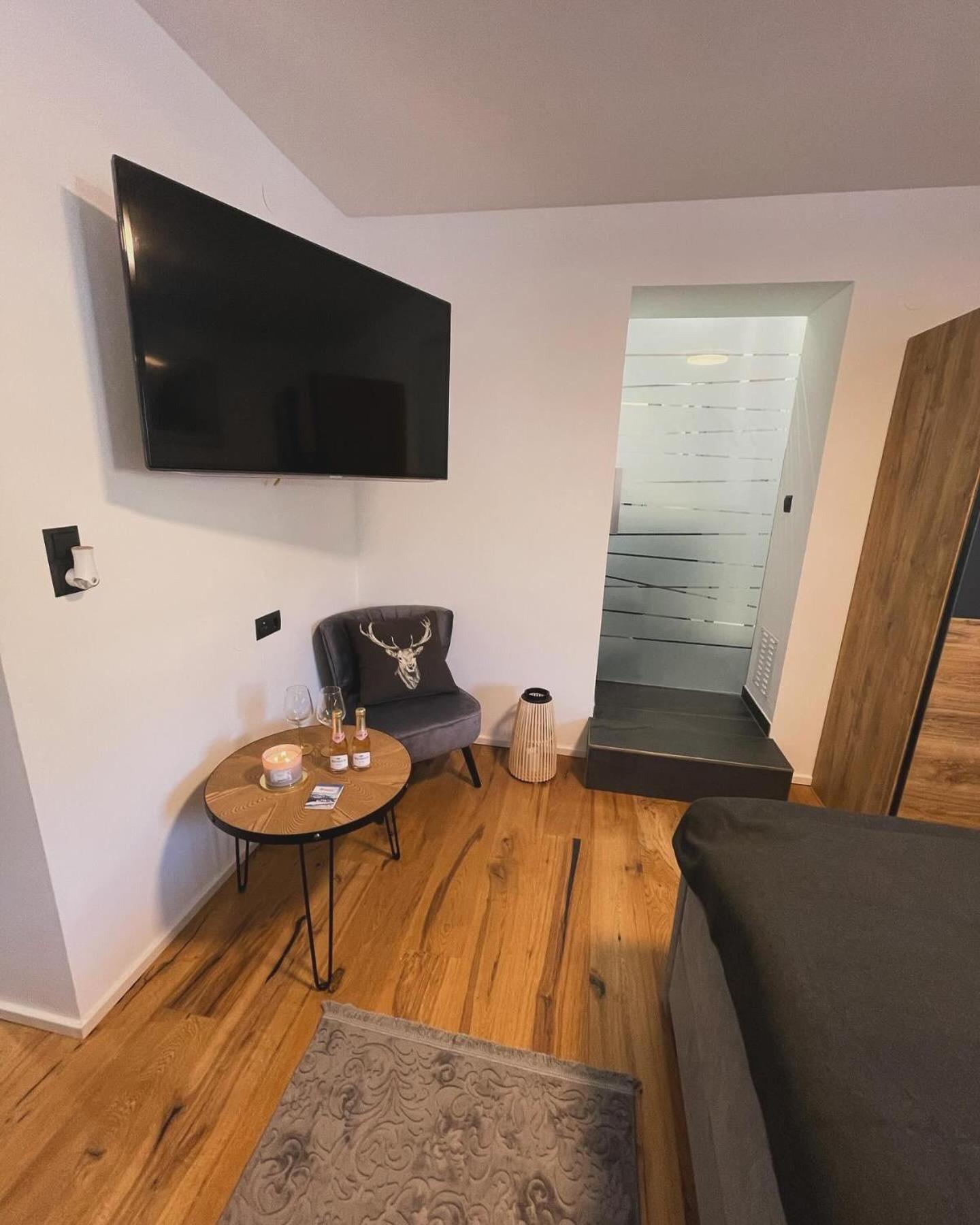 Appartement Leo ゼーフェルト・イン・チロル エクステリア 写真